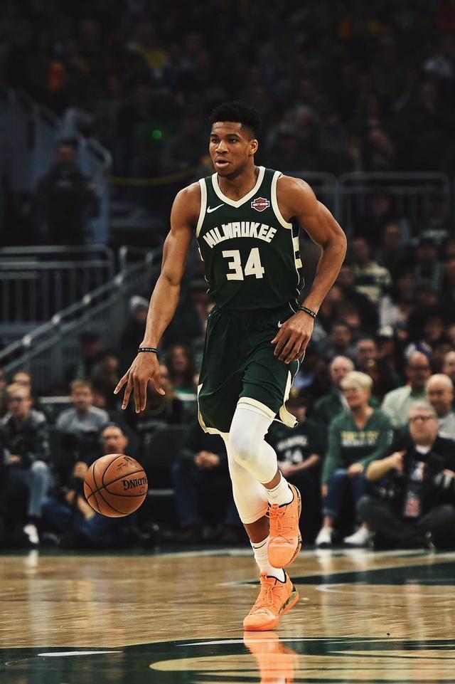 列赛中的领 列赛中的领